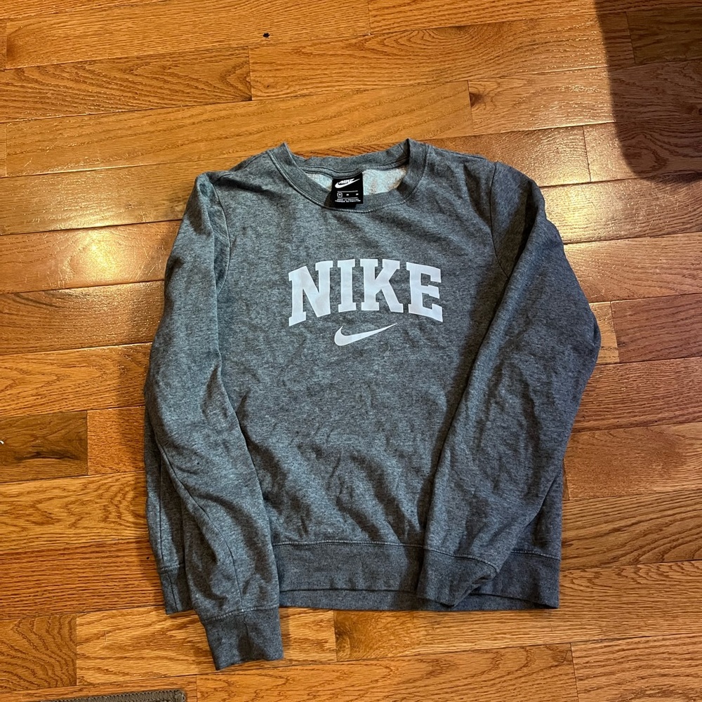 Nike sweatshirt woman’s